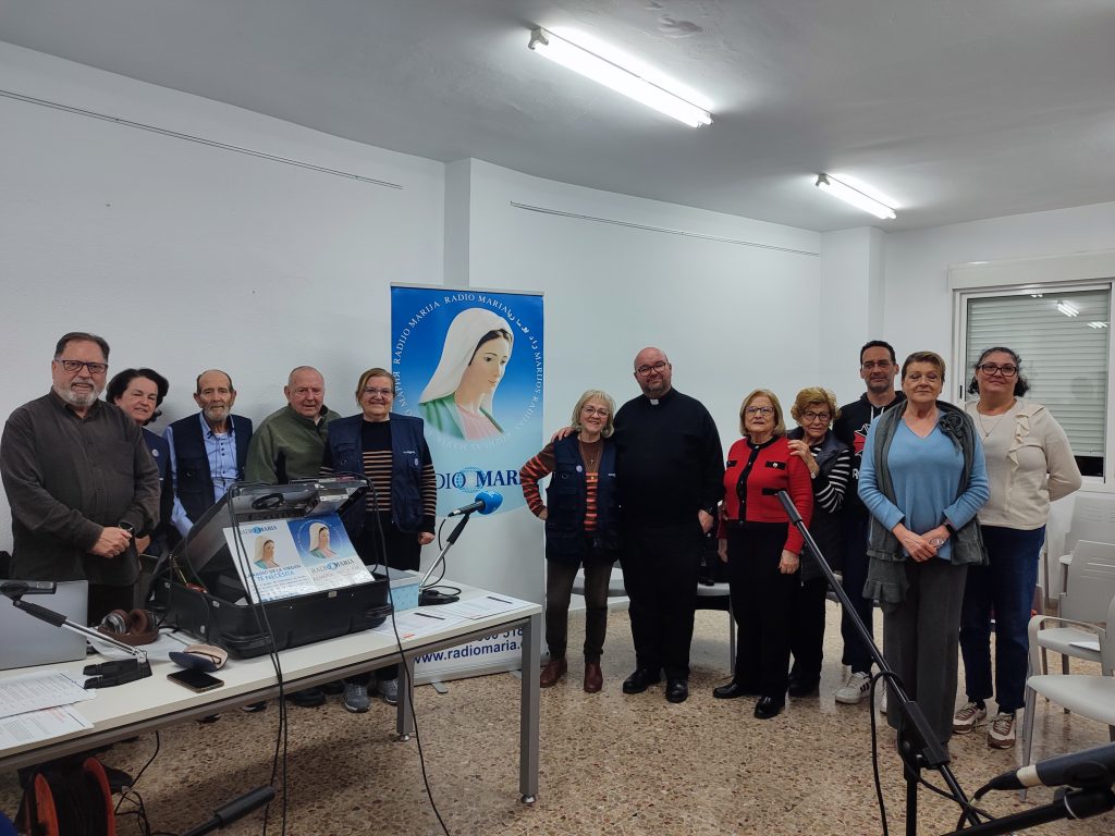 Visita de Radio María a la sede de Cursillos de Almería